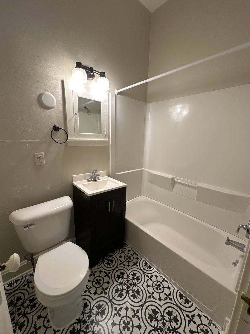 Apartment for rent at 1832 Parmenter St, Middleton, WI 53562