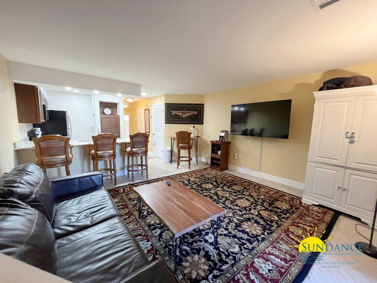 Condo for rent at 207 Southlake Court, Niceville, FL 32578