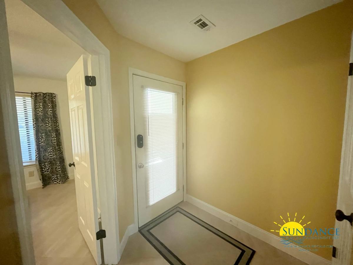 Condo for rent at 207 Southlake Court, Niceville, FL 32578