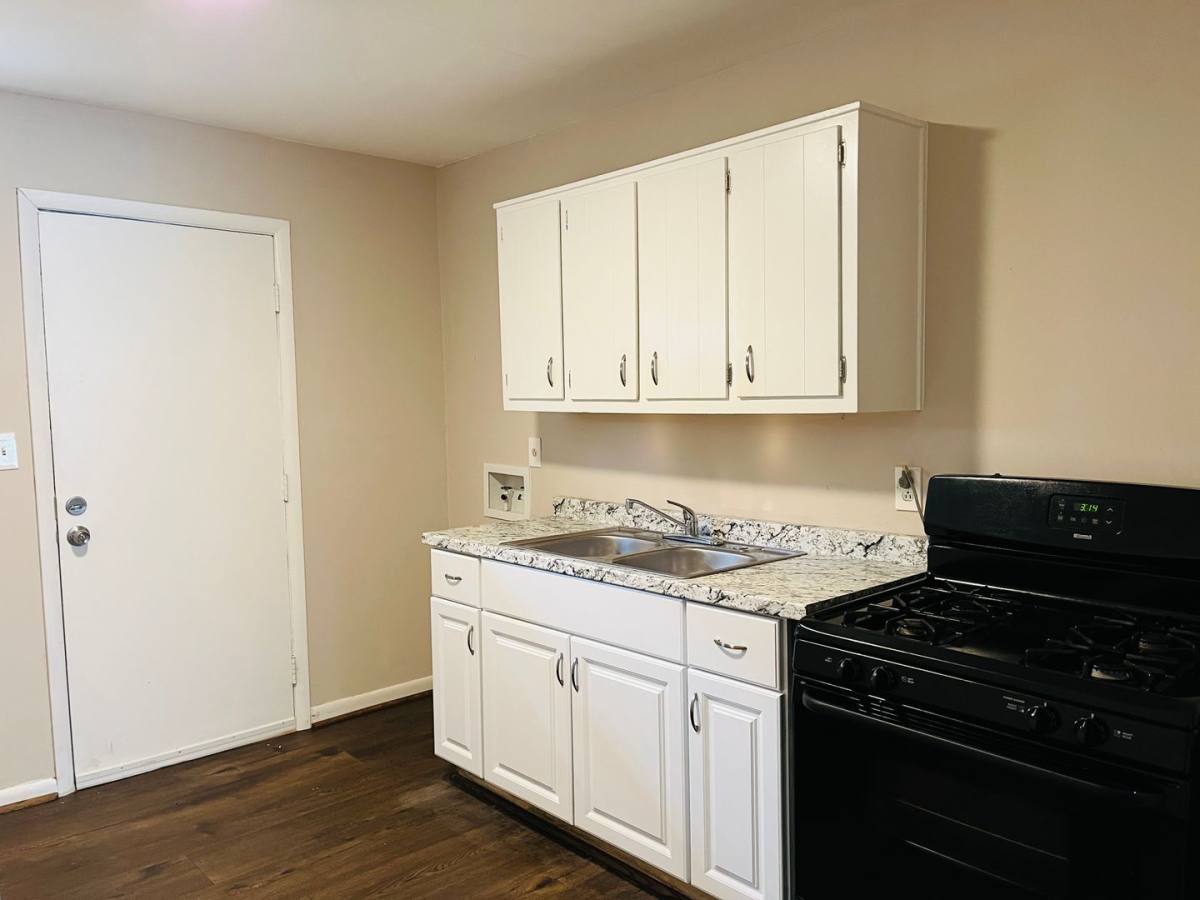 Apartment for rent at 3041 N St, Atlanta, GA 30344