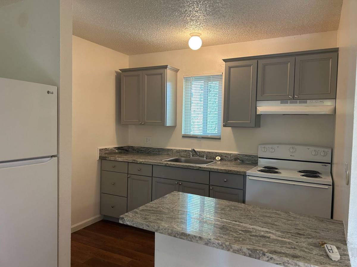 Apartment for rent at 890 E 9th St, Chico, CA 95928