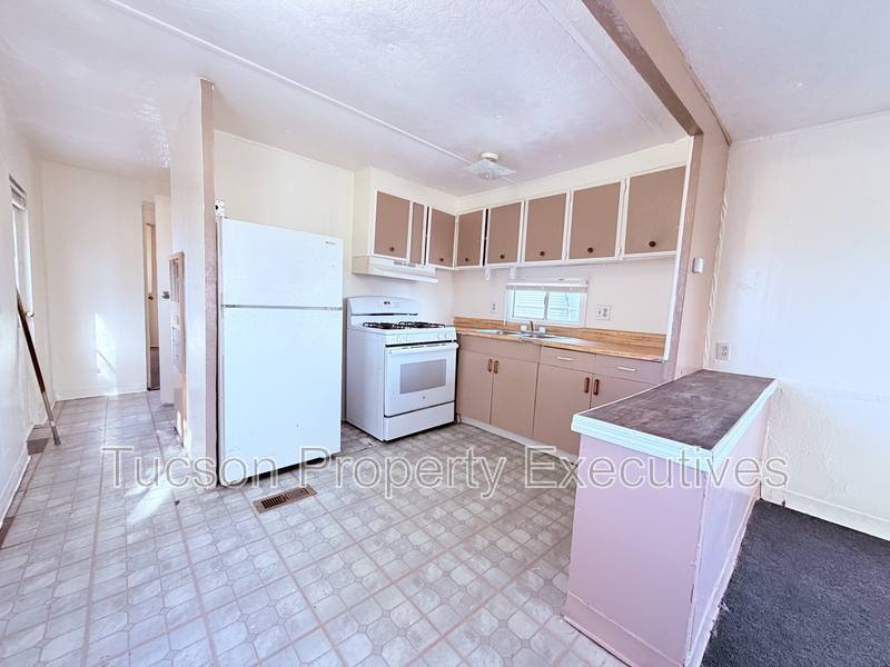 Apartment for rent at 1951 E Benson Highway 18, Tucson, AZ 85714