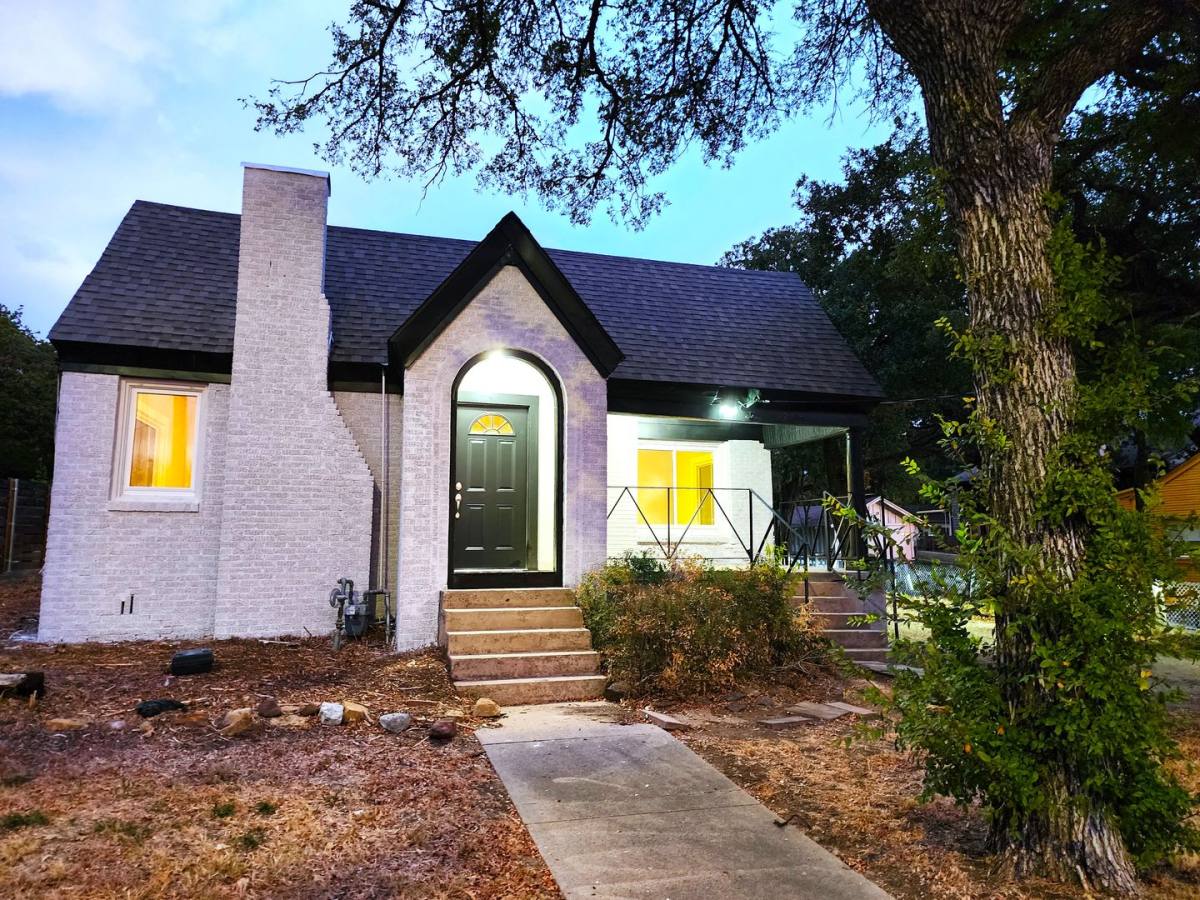House for rent at 2114 N Elm St, Denton, TX 76201