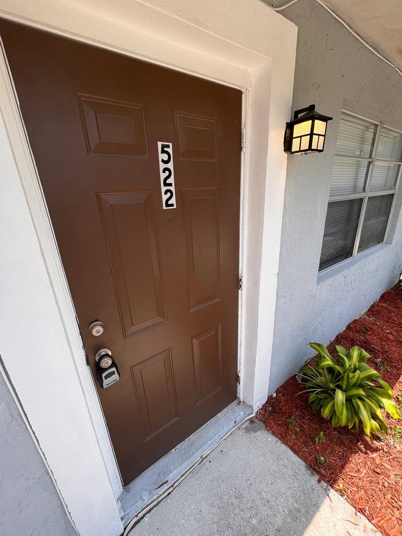 Apartment for rent at 520-522 46th St, West Palm Beach, FL 33407