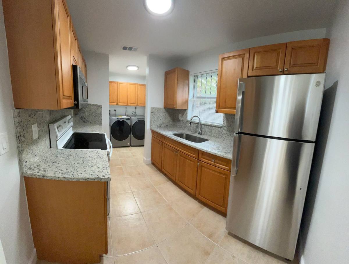 Apartment for rent at 520-522 46th St, West Palm Beach, FL 33407