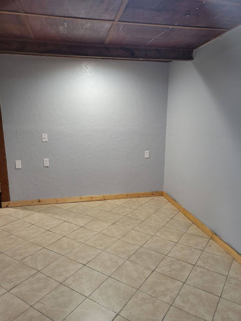 Apartment for rent at 406 W Maple St, Johnson City, TN 37601