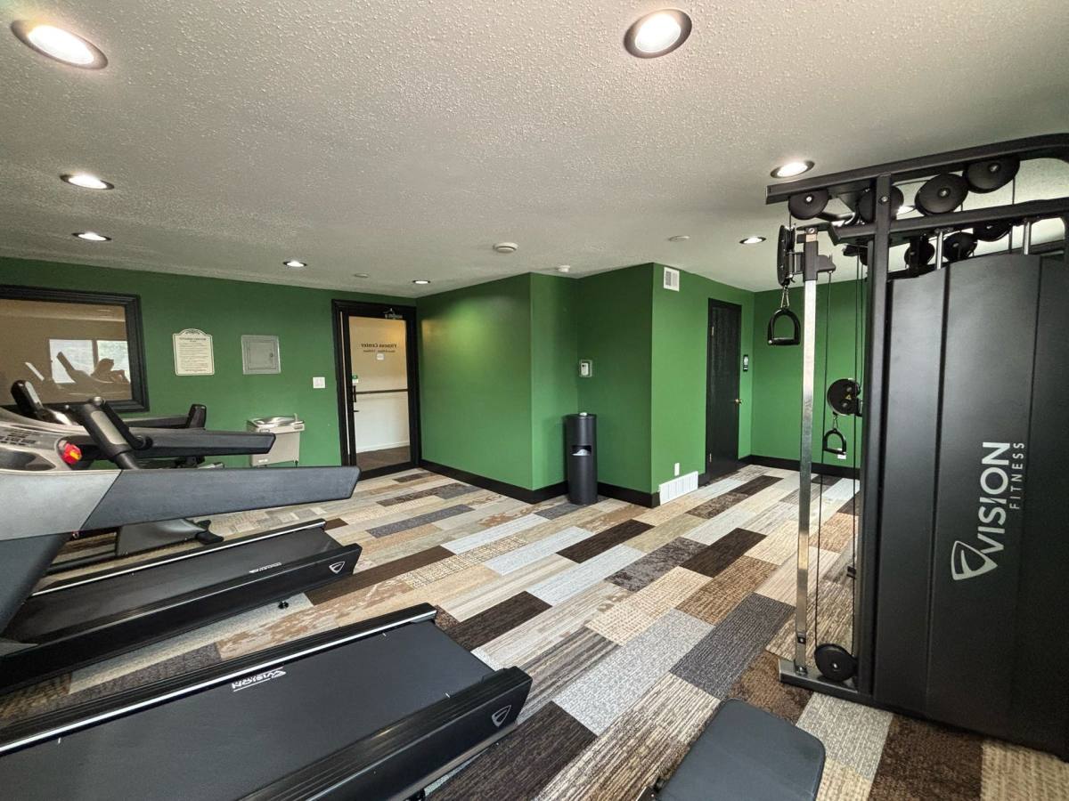 Apartment for rent at 4323 N Division St, Davenport, IA 52806