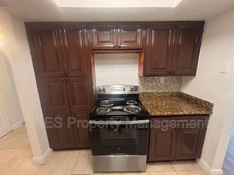 Condo for rent at 4725 S Texas Ave #C, Orlando, FL 32839
