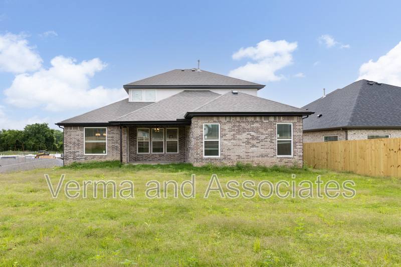 House for rent at 1121 Whistler St, Centerton, AR 72719