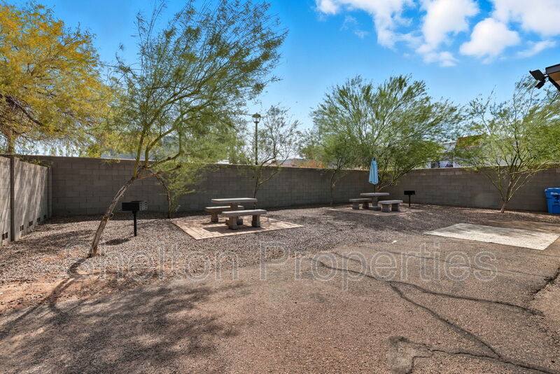 Apartment for rent at 1713 N 31st Place #6, Phoenix, AZ 85042