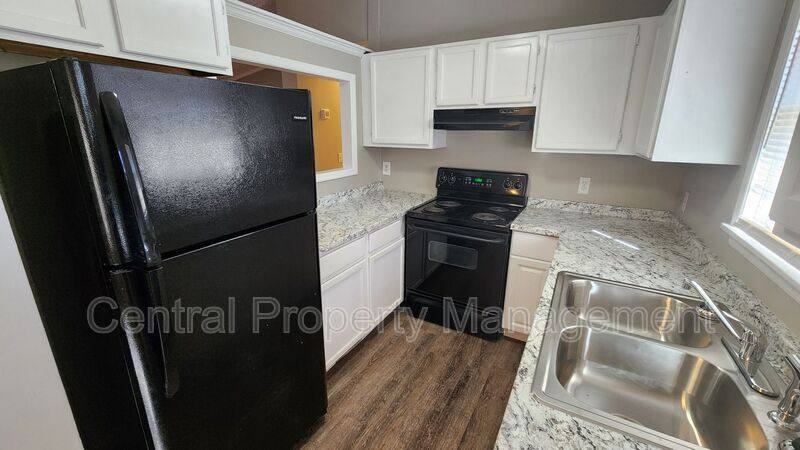 House for rent at 300 Florence Dr, Simpsonville, SC 29681