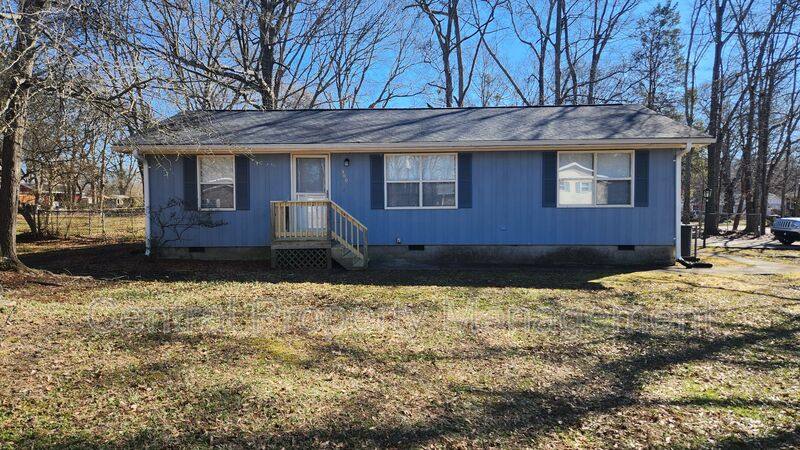 House for rent at 300 Florence Dr, Simpsonville, SC 29681