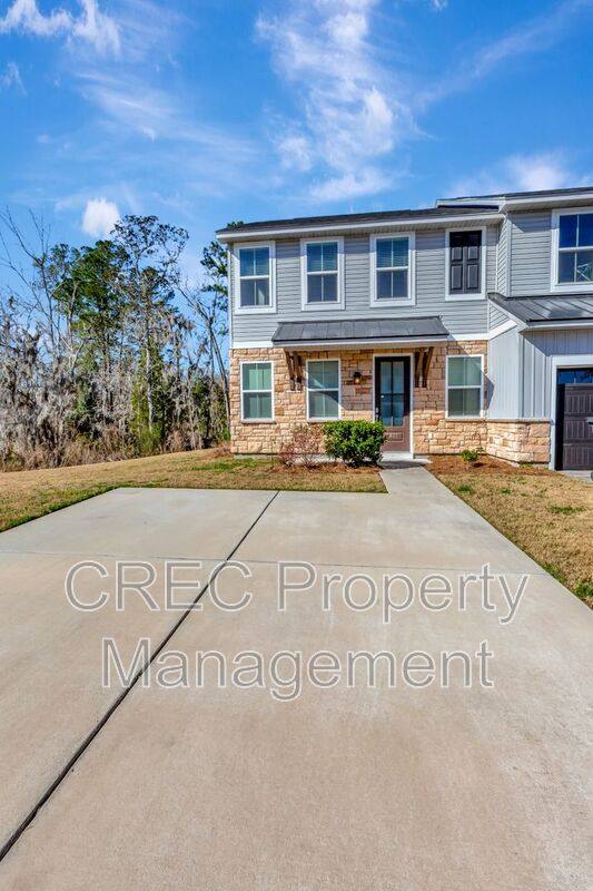 Townhouse for rent at 7811 Park Gate Dr, North Charleston, SC 29418