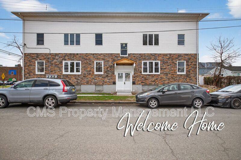 Apartment for rent at 378 Grand St #2L, Roselle, NJ 07203