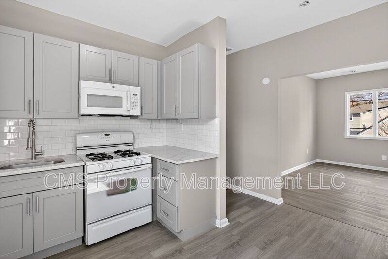 Apartment for rent at 378 Grand St #2L, Roselle, NJ 07203