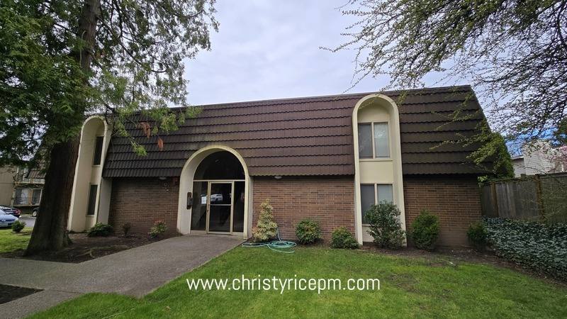 Apartment for rent at 11010 NE 68th St #627, Kirkland, WA 98033