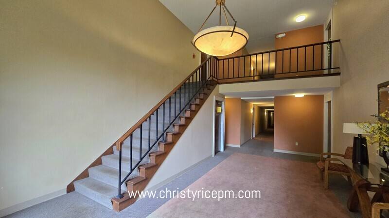 Apartment for rent at 11010 NE 68th St #627, Kirkland, WA 98033