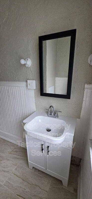 Apartment for rent at 14172 Superior Rd #2, Cleveland, OH 44118