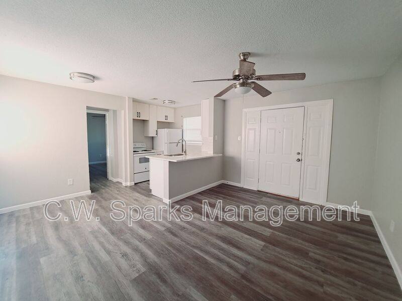 House for rent at 817 Bluebird Dr, Irving, TX 75061