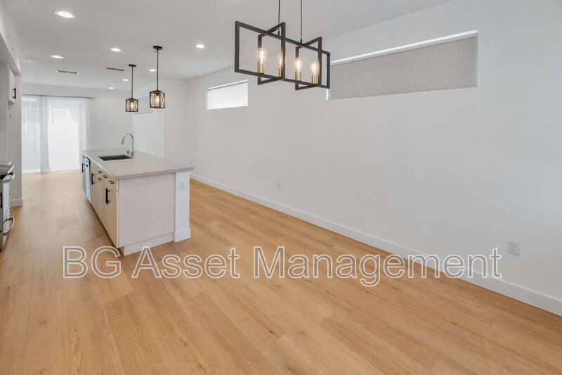 Townhouse for rent at 3909 Wattling St, Oakland, CA 94601