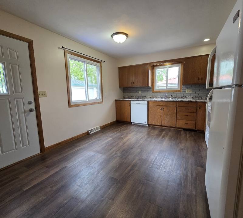 Apartment for rent at 1506-1508 S Perkins St, Appleton, WI 54914