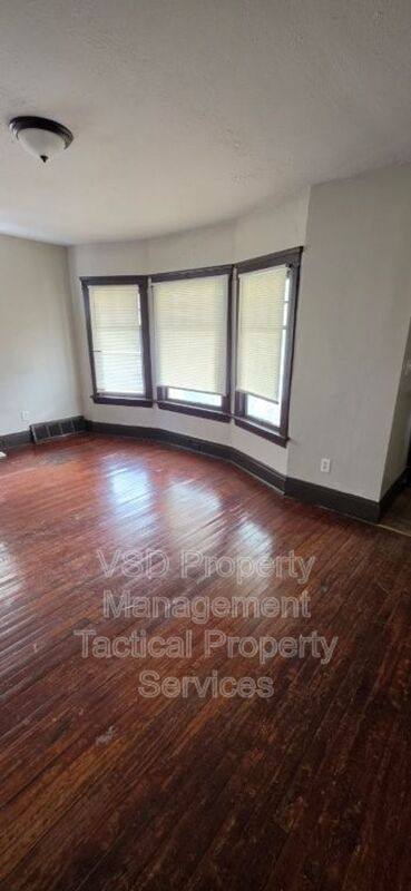 Apartment for rent at 12819 Edmonton Ave #DOWN, Cleveland, OH 44108