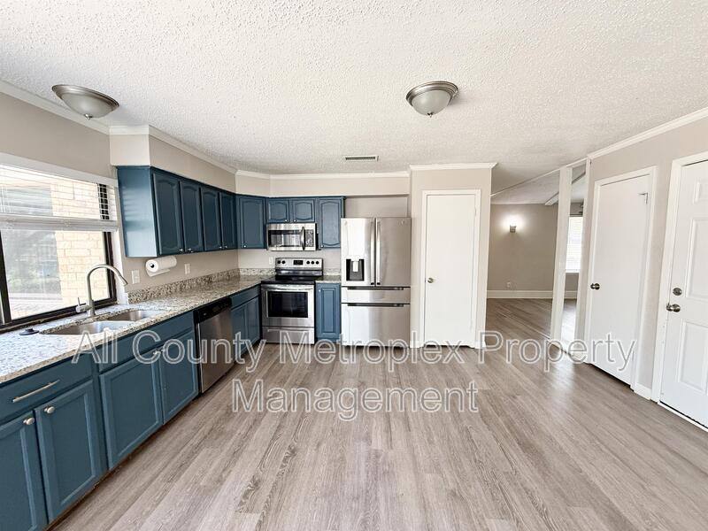 House for rent at 2107 Rockwood Dr, Carrollton, TX 75007
