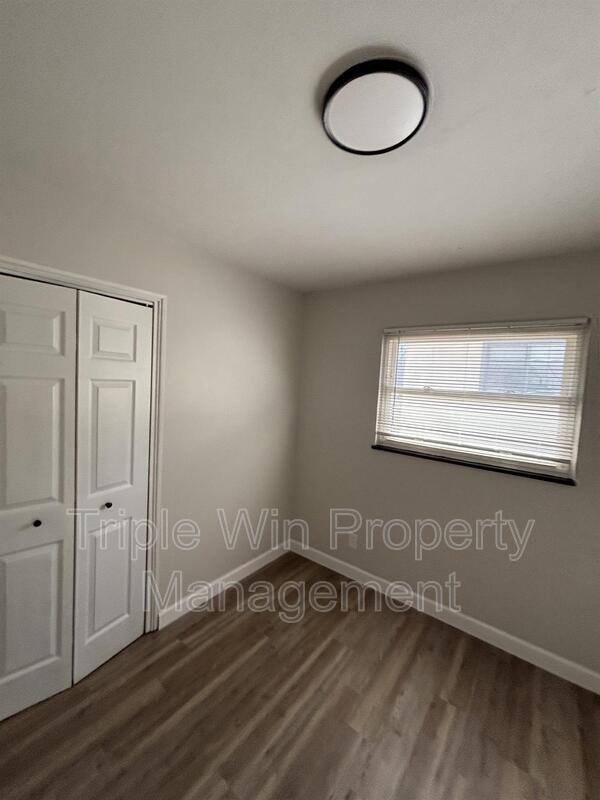 House for rent at 7932 La Belle St, Saint Louis, MO 63123