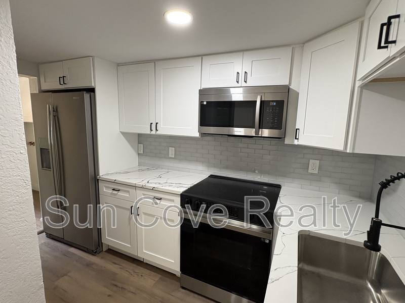House for rent at 807 E Genesee St #1 2, Tampa, FL 33603
