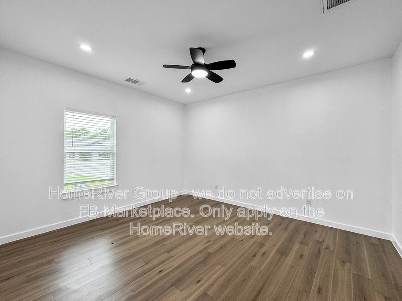 Apartment for rent at 2041B Midlake Lane, Rockwall, TX 75032