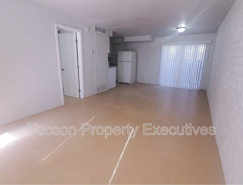 Apartment for rent at 319 E Blacklidge Dr #3, Tucson, AZ 85705