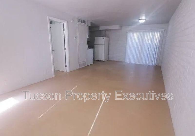 Apartment for rent at 319 E Blacklidge Dr #3, Tucson, AZ 85705