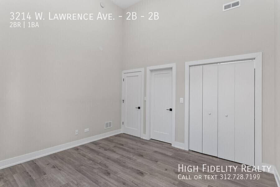 Apartment for rent at 3214 W Lawrence Ave #2B, Chicago, IL 60625