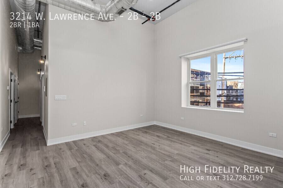 Apartment for rent at 3214 W Lawrence Ave #2B, Chicago, IL 60625