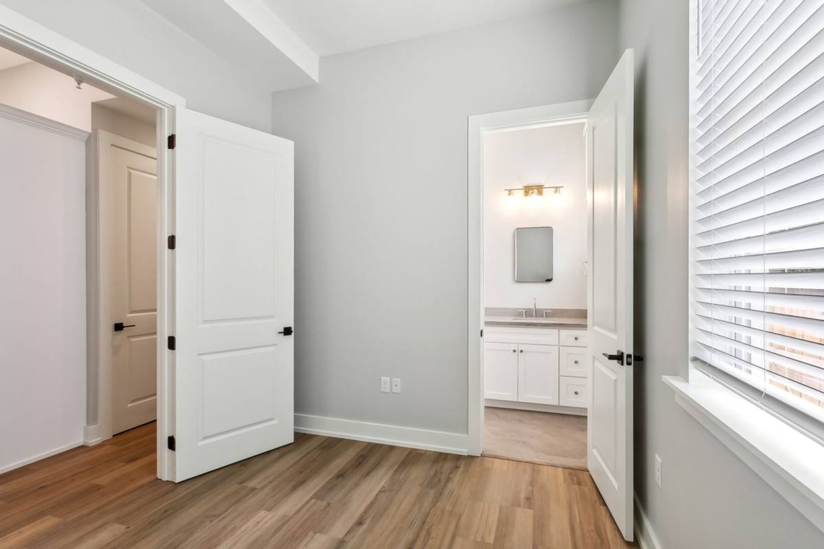 Apartment for rent at 7417 Burthe St #1B, New Orleans, LA 70118