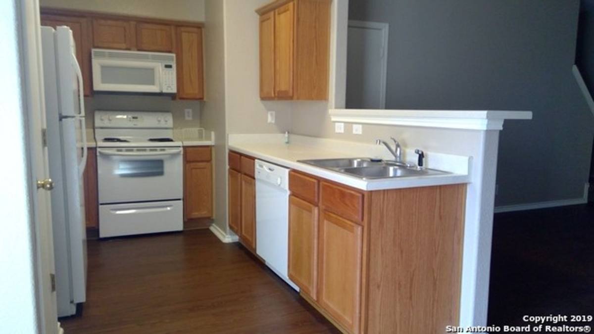 Townhouse for rent at 4163 St Charles Bay, San Antonio, TX 78229