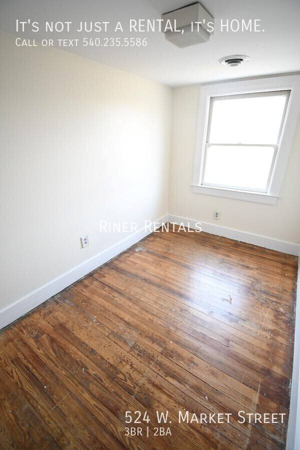 Apartment for rent at 524 W Market St, Harrisonburg, VA 22802
