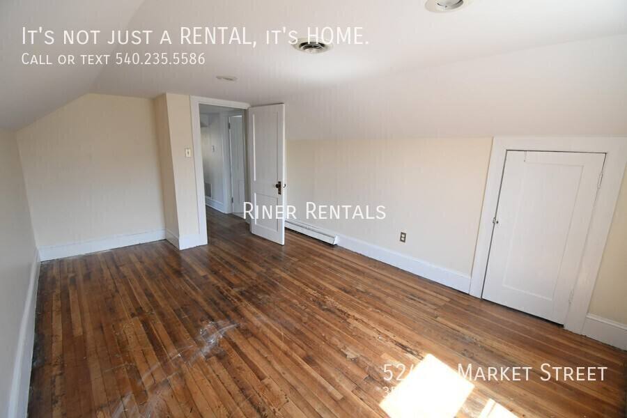 Apartment for rent at 524 W Market St, Harrisonburg, VA 22802