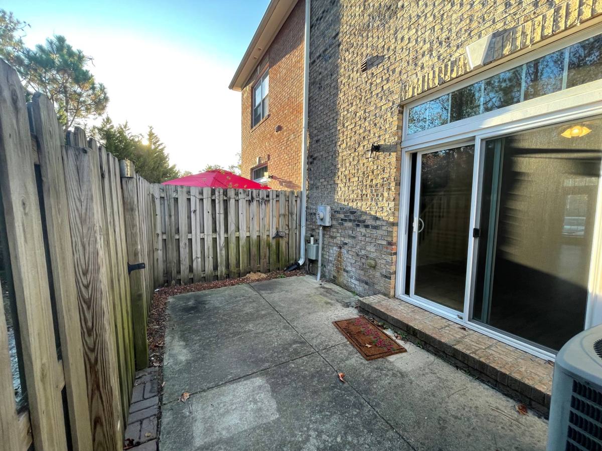 Townhouse for rent at 4804 Exton Park Loop, Castle Hayne, NC 28429