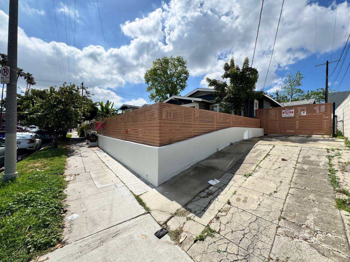 Apartment for rent at 1806-1814 Montana St, Los Angeles, CA 90026