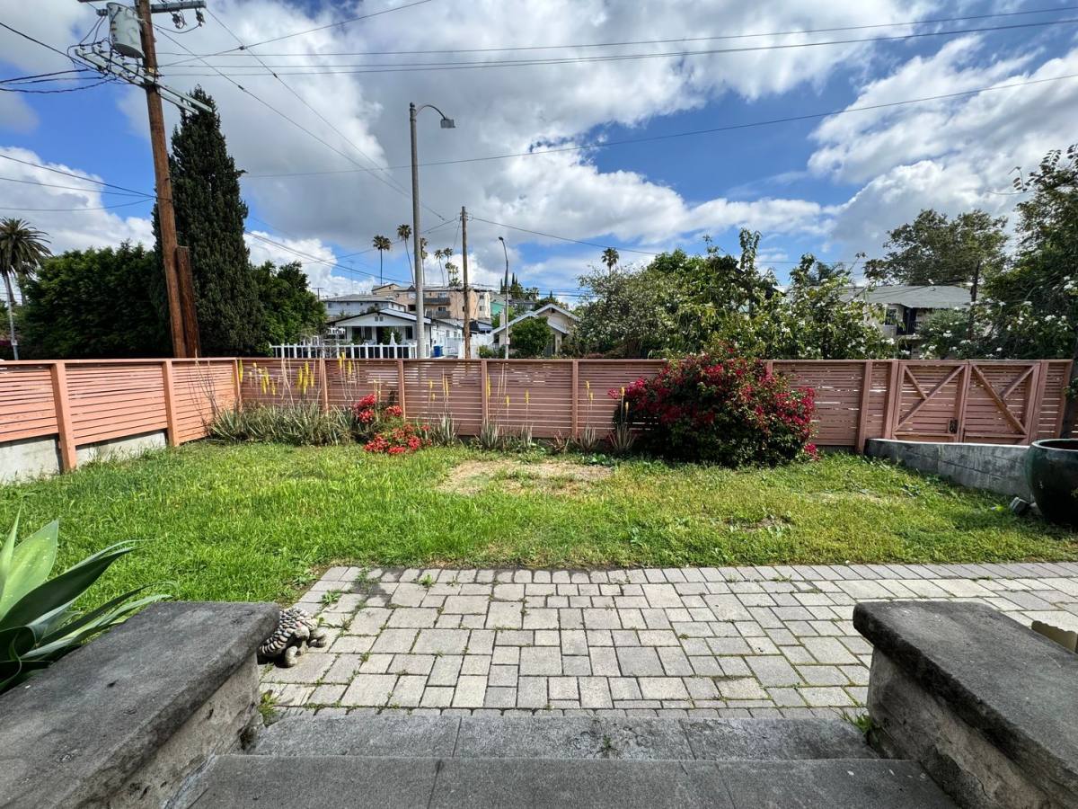 Apartment for rent at 1806-1814 Montana St, Los Angeles, CA 90026