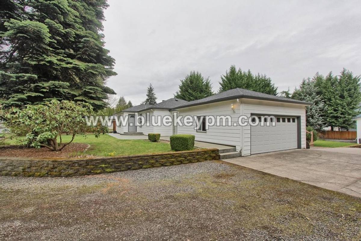 House for rent at 4114 NE 56th St, Vancouver, WA 98661