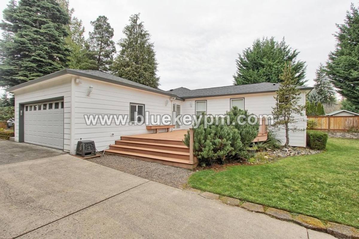 House for rent at 4114 NE 56th St, Vancouver, WA 98661