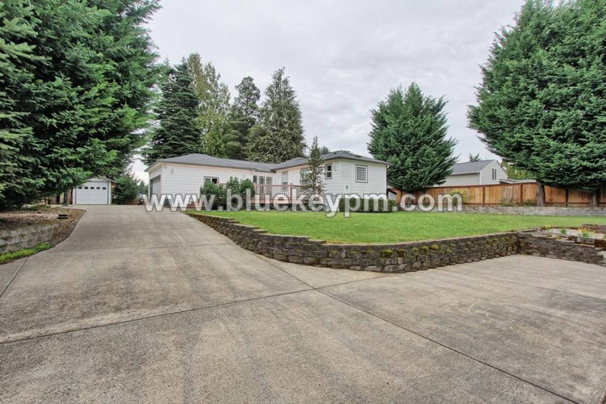 House for rent at 4114 NE 56th St, Vancouver, WA 98661