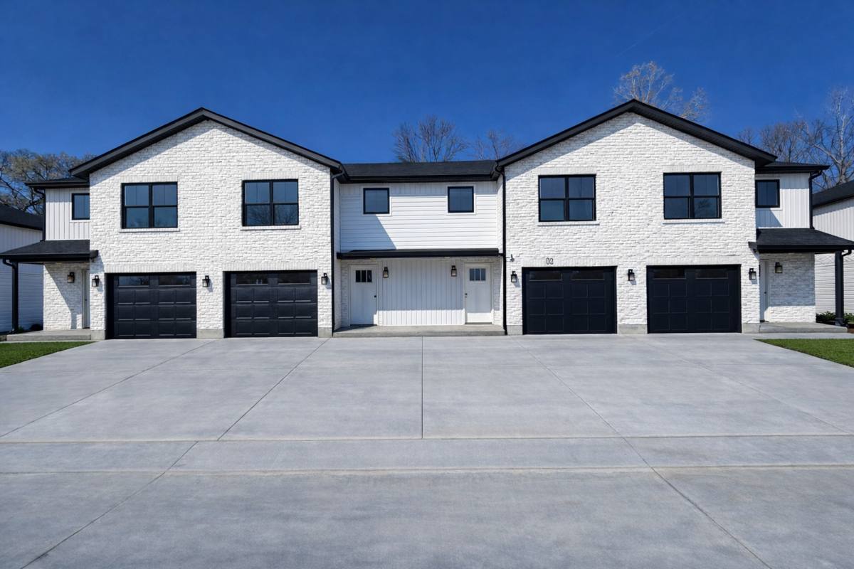 Townhouse for rent at 16825 Autumn Terrace Dr, Ballwin, MO 63011