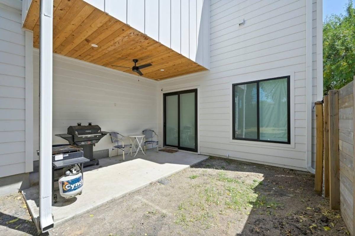 House for rent at 5212 Huisache St #2, Austin, TX 78751