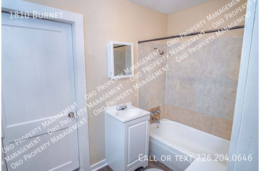 House for rent at 1810 Burnet, San Antonio, TX 78202