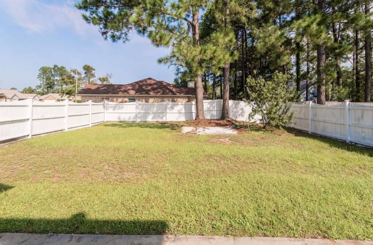 House for rent at 1909 Stonehenge Dr, Hinesville, GA 31313