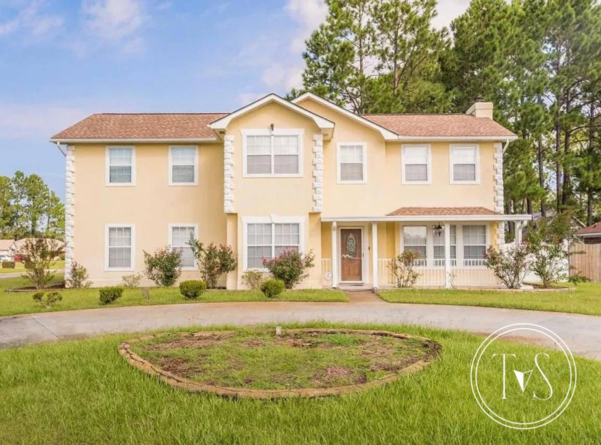 House for rent at 1909 Stonehenge Dr, Hinesville, GA 31313