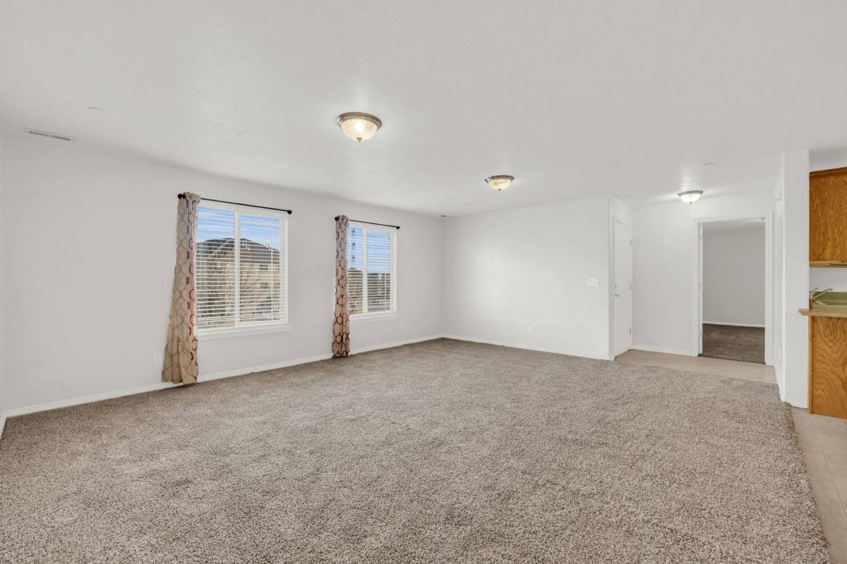 Condo for rent at 3585 E Rock Creek Rd, Eagle Mountain, UT 84005